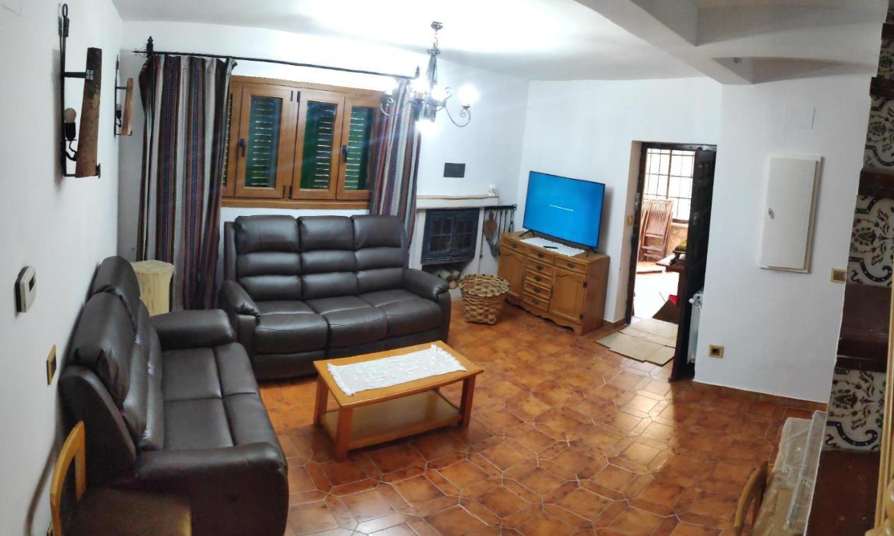 Casa Rural El Eden Del Ungria Caspueñas 外观 照片
