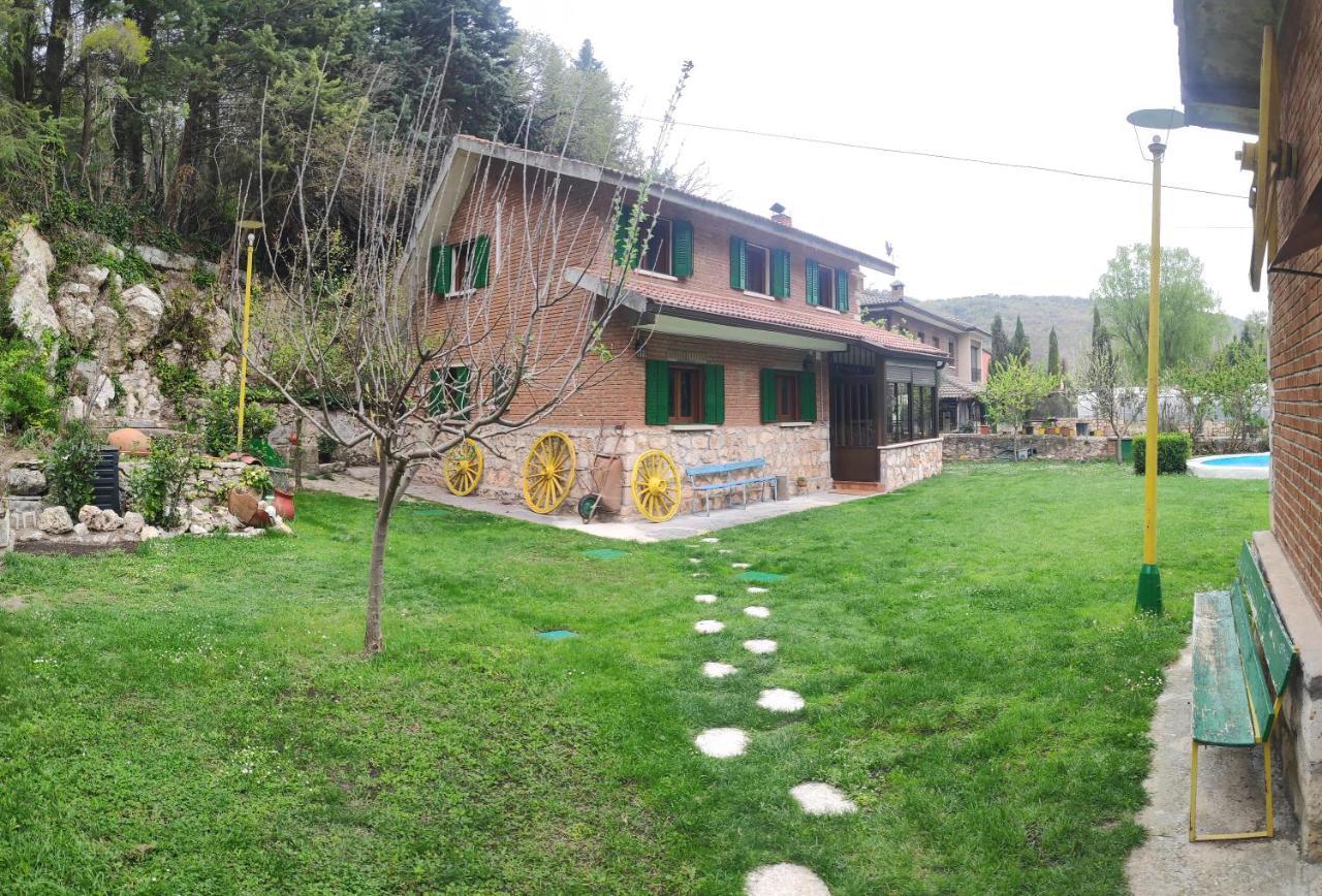 Casa Rural El Eden Del Ungria Caspueñas 外观 照片